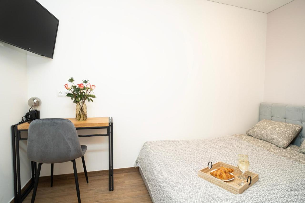 Downhill Apartment On The Groundfloor Каунас Экстерьер фото