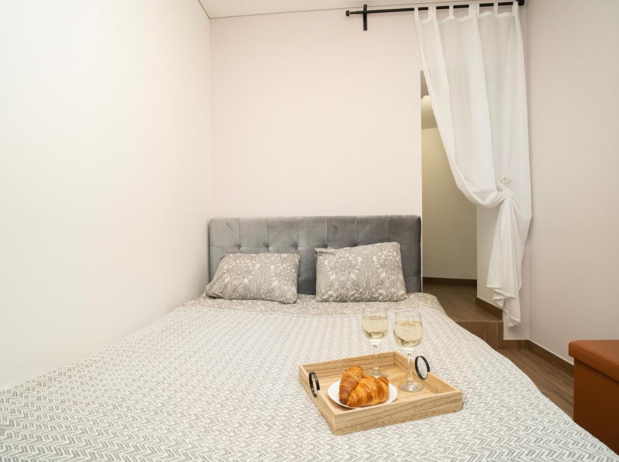 Downhill Apartment On The Groundfloor Каунас Экстерьер фото